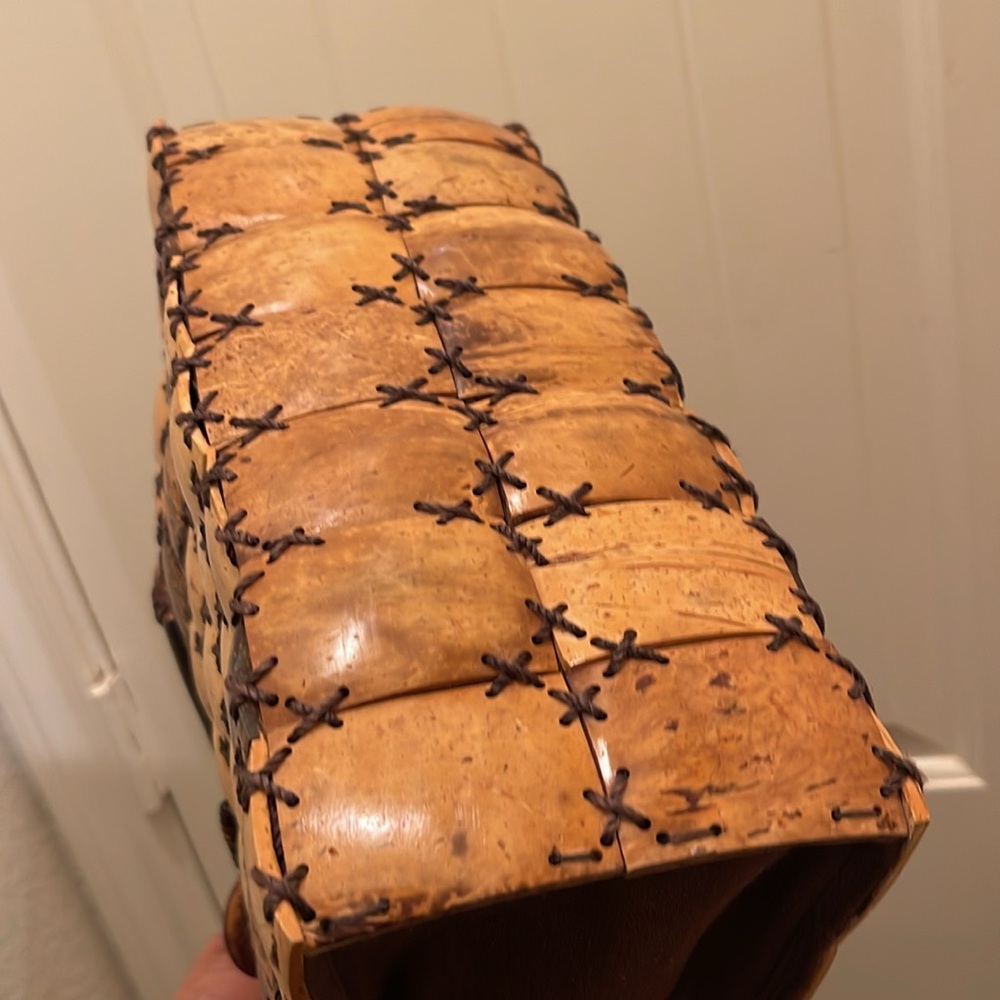 Vintage Tan and Brown Handbag - Picture 11 of 16